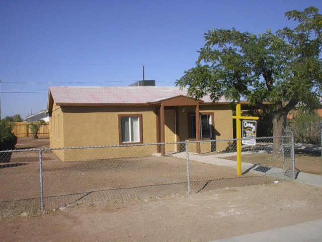 2516 E Tamarisk Ave., Phoenix, AZ 85040