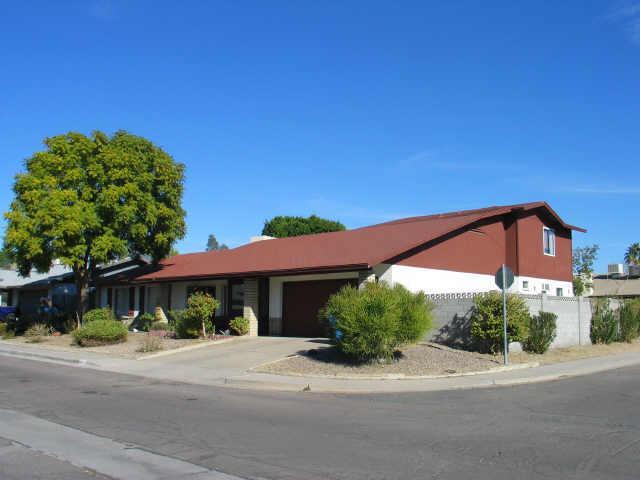 17601 N 2nd St., Phoenix, AZ 85022