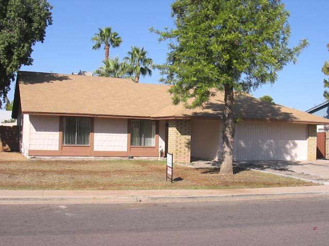 1722 S Almond Cir., Mesa, AZ 85204