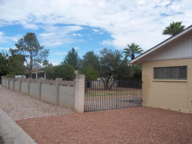 1026 E Highland Ave., Phoenix, AZ 85014