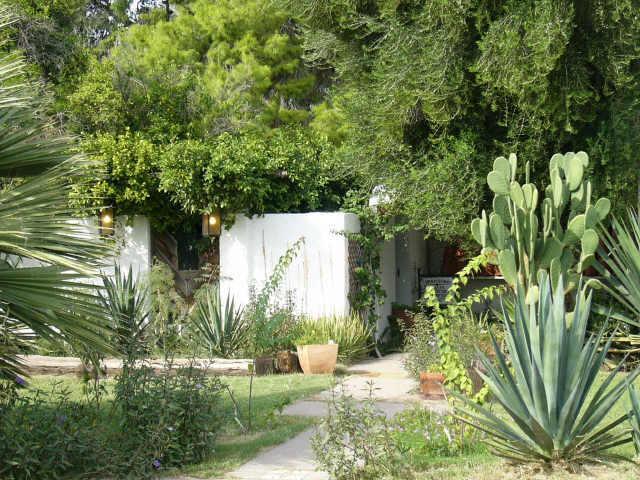 2106 W Shawnee Dr., Chandler, AZ 85224