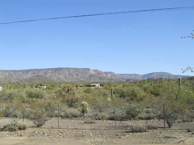 40 N 4th Ave., New River, AZ 85086