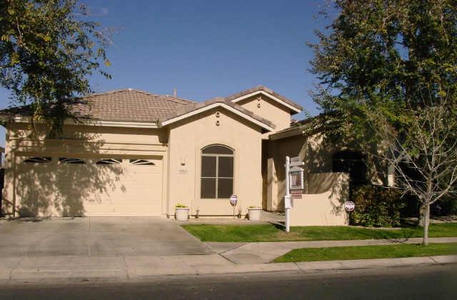 2724 E Carson Rd., Phoenix, AZ 85042