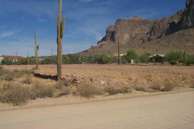 59 E Pioneer St., Apache Junction, AZ 85219