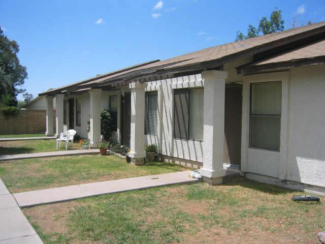 2819 E Capri Cir., Mesa, AZ 85204