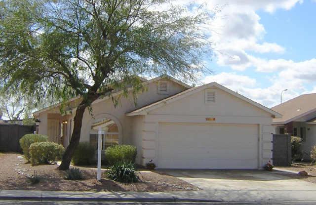 8515 E Clovis Ave., Mesa, AZ 85208