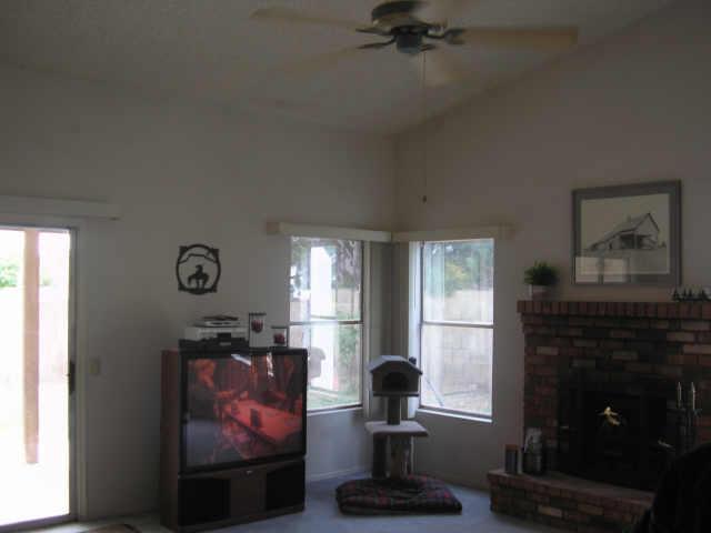 1525 W Mission Dr., Chandler, AZ 85224