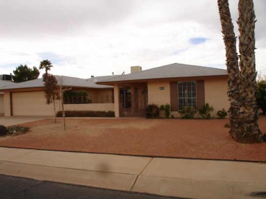 13830 N Whispering Lake Dr., Sun City, AZ 85351