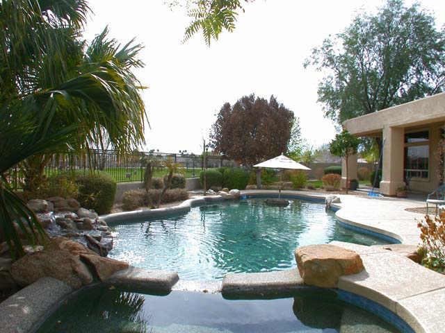 282 E Louis Way, Tempe, AZ 85284