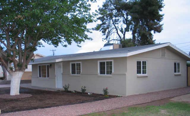 2205 E Beverly Ln., Phoenix, AZ 85022