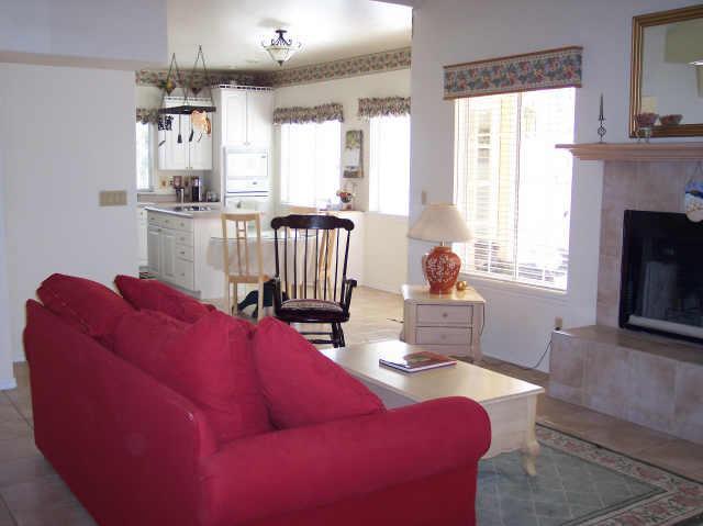 1331 E Hiddenview Dr., Phoenix, AZ 85048