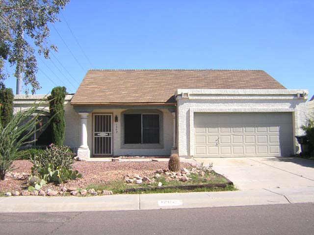 1202 E Wickieup Ln., Phoenix, AZ 85024