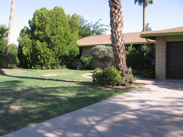 8555 E Camelback Rd., Scottsdale, AZ 85251