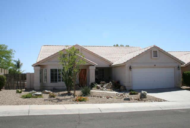 939 E South Fork Dr., Phoenix, AZ 85048