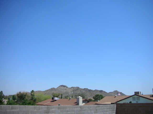 2027 E Hillery Dr., Phoenix, AZ 85022