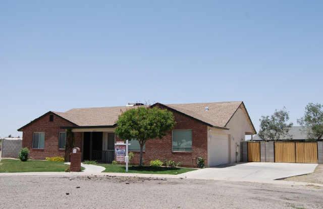 13470 S Overfield Rd., Arizona City, AZ 85123