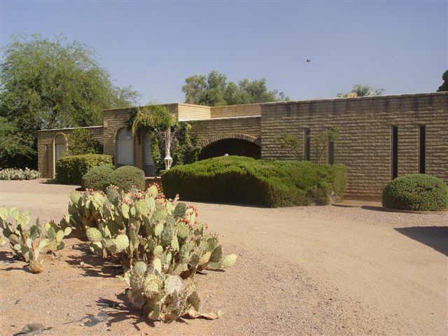 8401 E Joshua Tree Ln., Scottsdale, AZ 85250