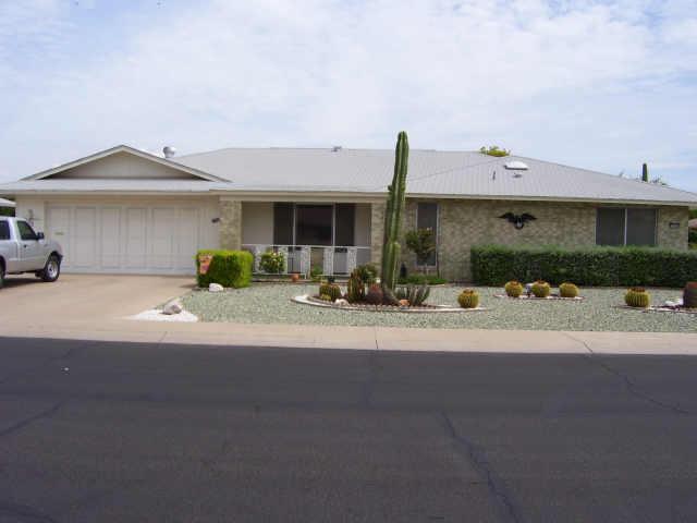 10320 W Willowcreek Cir., Sun City, AZ 85373