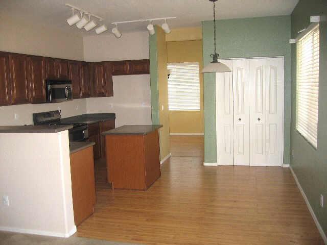 15933 N 164th Ln., Surprise, AZ 85388