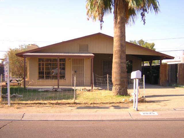 2625 E Kings Ave., Phoenix, AZ 85032
