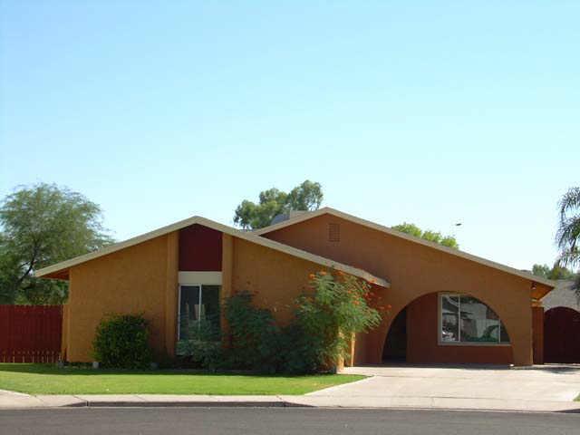 2205 W Emerald Cir., Mesa, AZ 85202