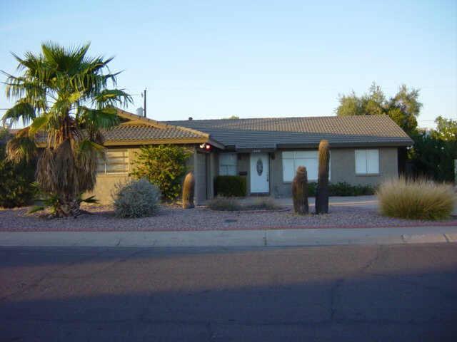 8620 E Buena Terra Way, Scottsdale, AZ 85250