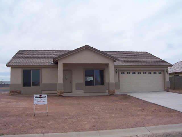 13561 S Calumet Rd., Arizona City, AZ 85223
