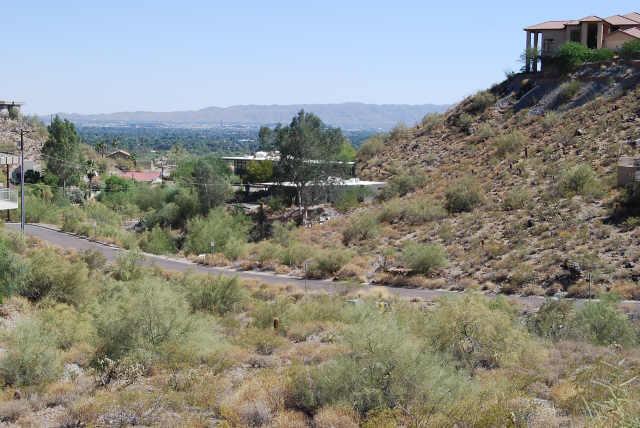 6725 N Palm Canyon Dr. #11, Phoenix, AZ 85018