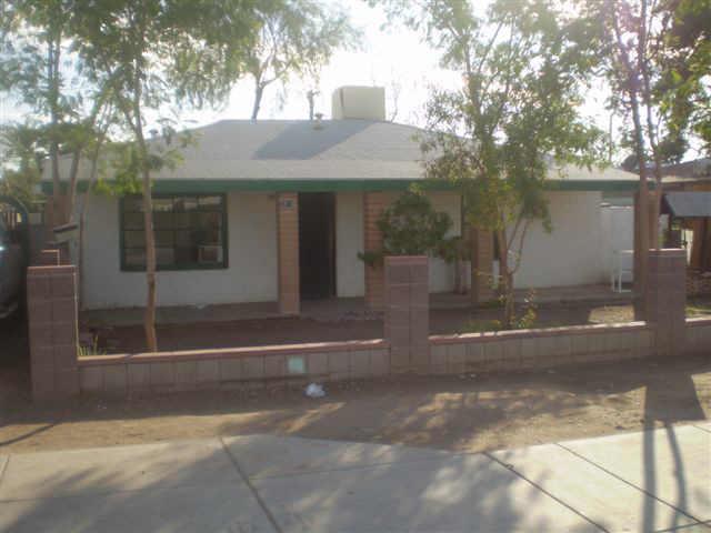 2213 E Roosevelt St., Phoenix, AZ 85006