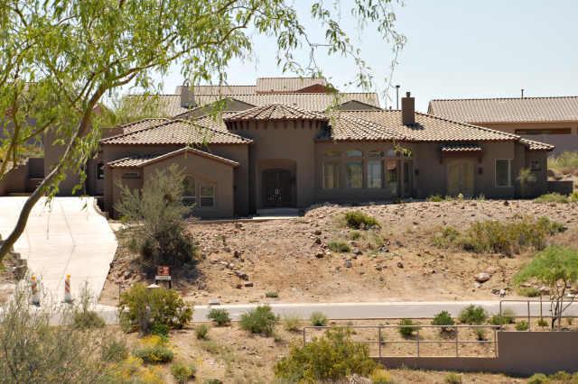 2705 W Espartero Way, Phoenix, AZ 85086