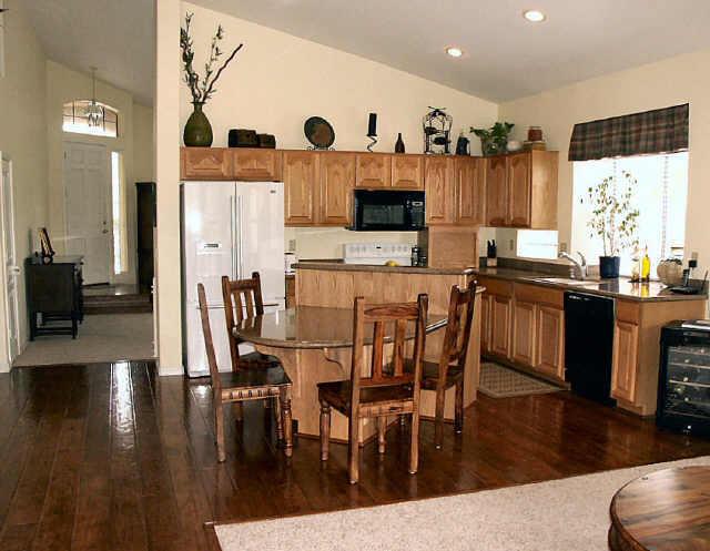 931 E Goldenrod St., Phoenix, AZ 85048