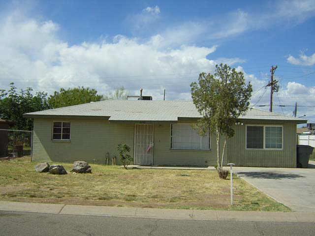 2242 E Pueblo Ave., Phoenix, AZ 85040