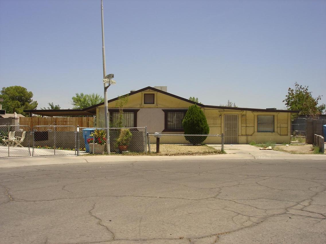7033 S 17th Ave., Phoenix, AZ 85041