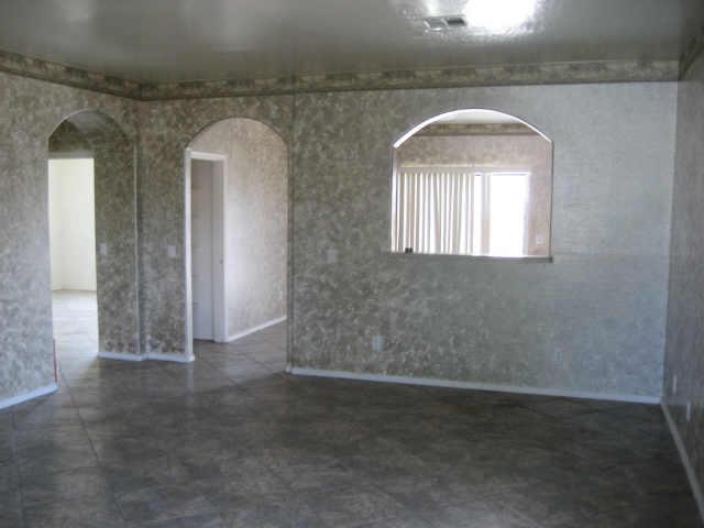 706 W Saint Anne Ave., Phoenix, AZ 85041