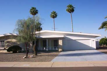 16826 N Meadow Park Dr., Sun City, AZ 85351