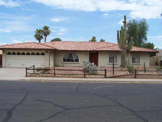 2416 E Ivyglen St., Mesa, AZ 85213