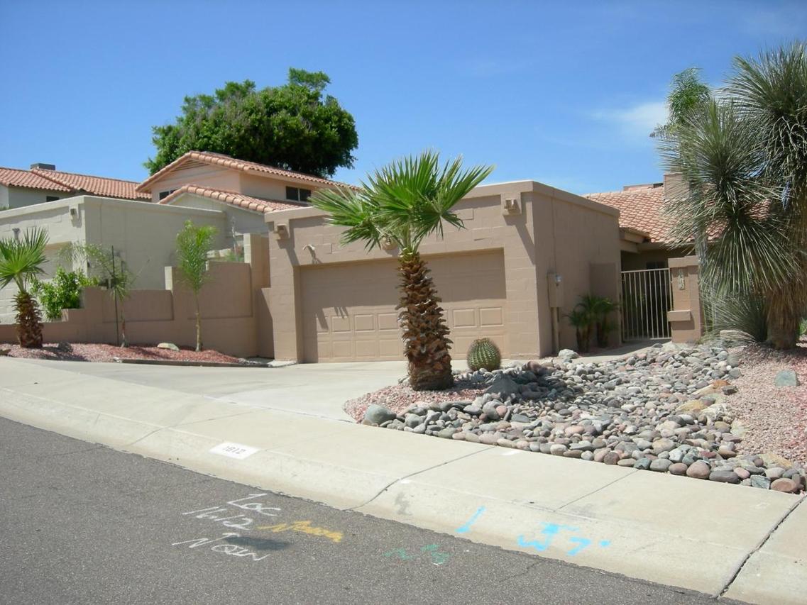 1612 E Bluefield Ave., Phoenix, AZ 85022