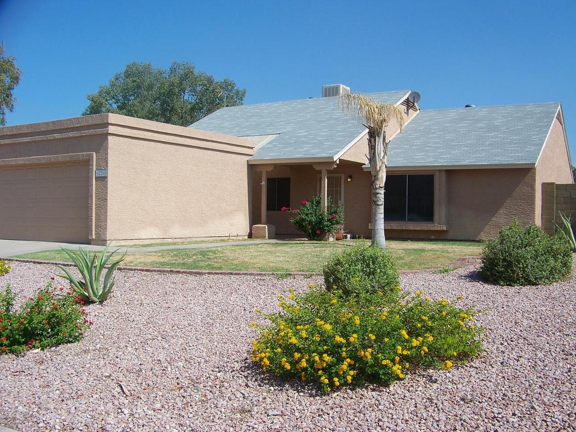 1226 E Topeka Dr., Phoenix, AZ 85024