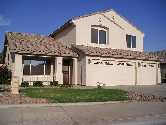 3359 S Joshua Tree Ln., Gilbert, AZ 85297