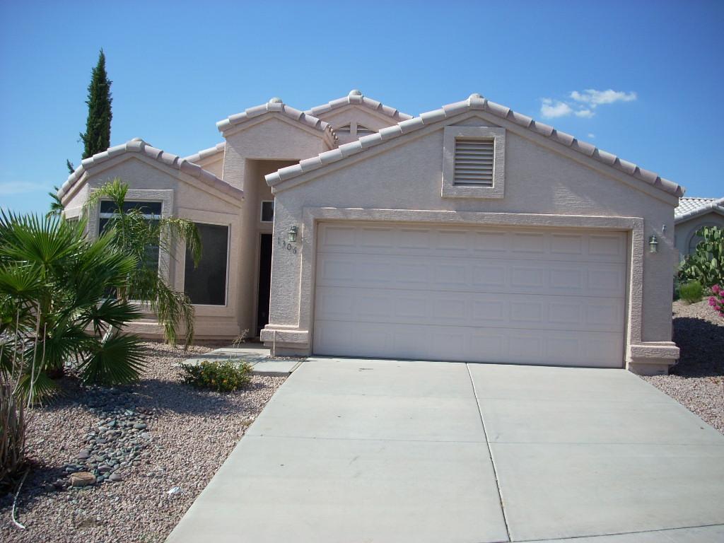 1306 E Michelle Dr., Phoenix, AZ 85022