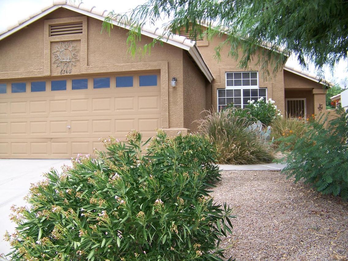 6740 E Melrose St., Mesa, AZ 85215