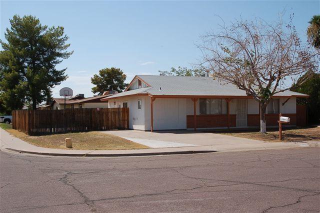 9328 N 44th Ave., Glendale, AZ 85302