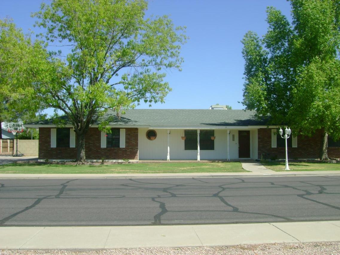 2854 E Des Moines St., Mesa, AZ 85213