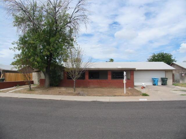 13208 N 40th Way, Phoenix, AZ 85032