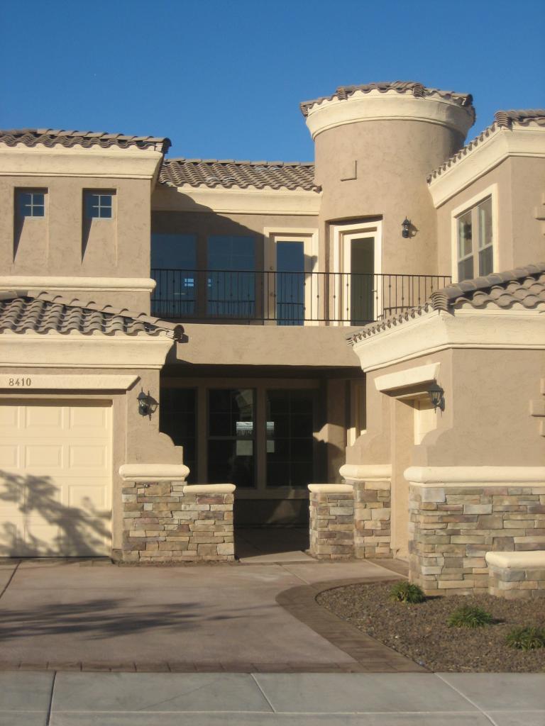 8410 S 1st St., Phoenix, AZ 85042