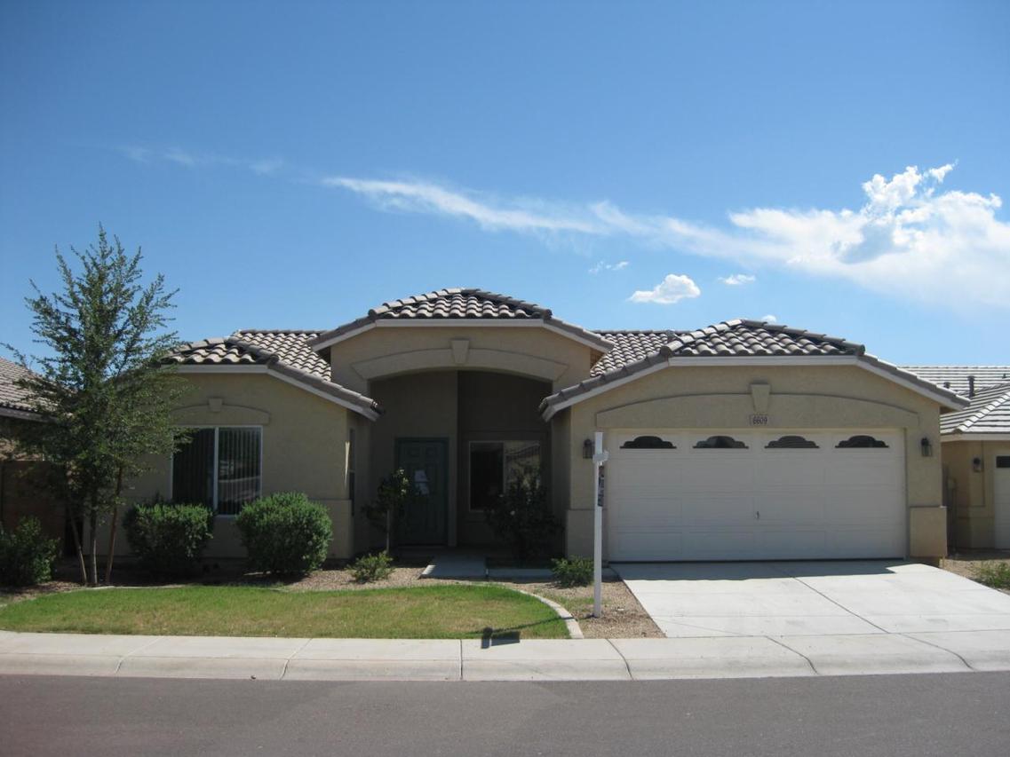 6609 W Gross Ave., Phoenix, AZ 85043