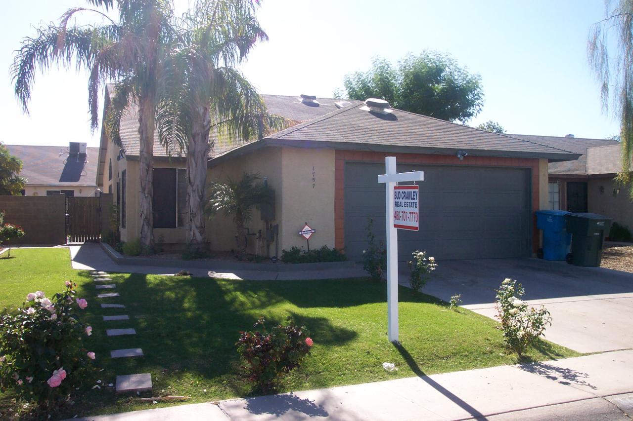 1757 E Carson Rd., Phoenix, AZ 85042
