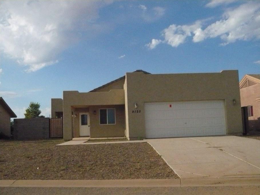 9125 W Oneida Dr., Arizona City, AZ 85223