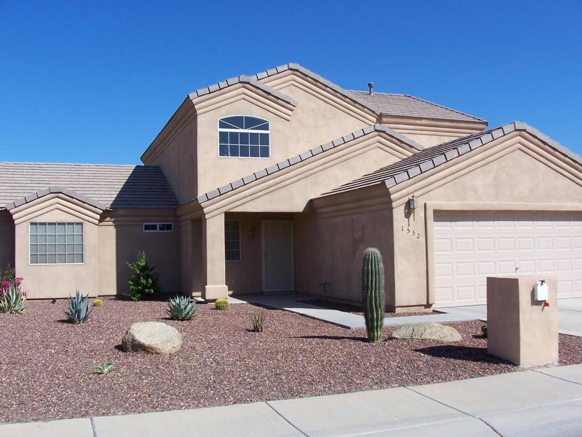 1532 E Desert Ln., Phoenix, AZ 85042