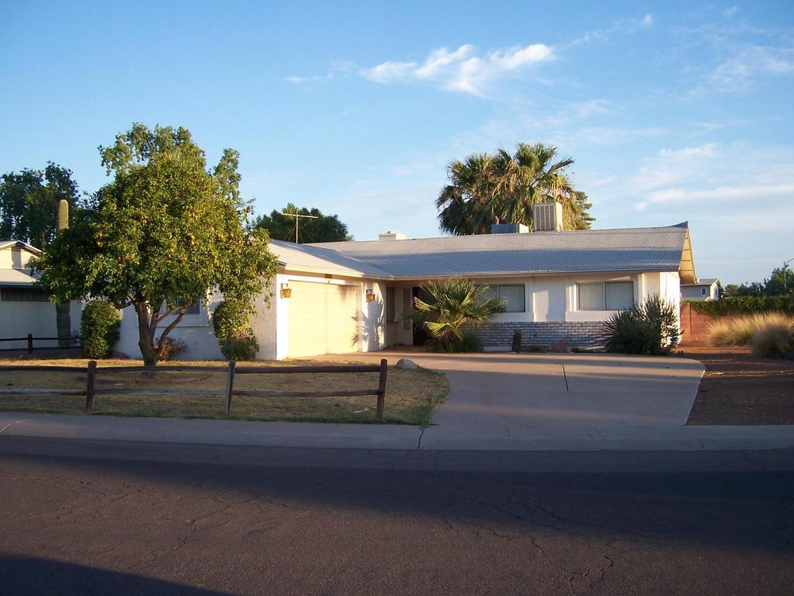 3231 W Acoma Dr., Phoenix, AZ 85053